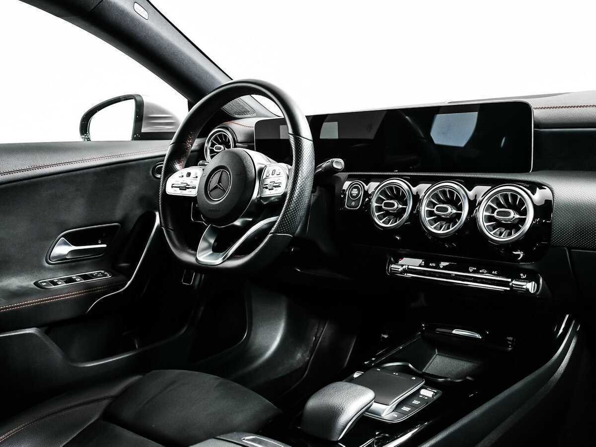 Купить Mercedes-Benz CLA 200, 2020, 56 170 км, фото №9