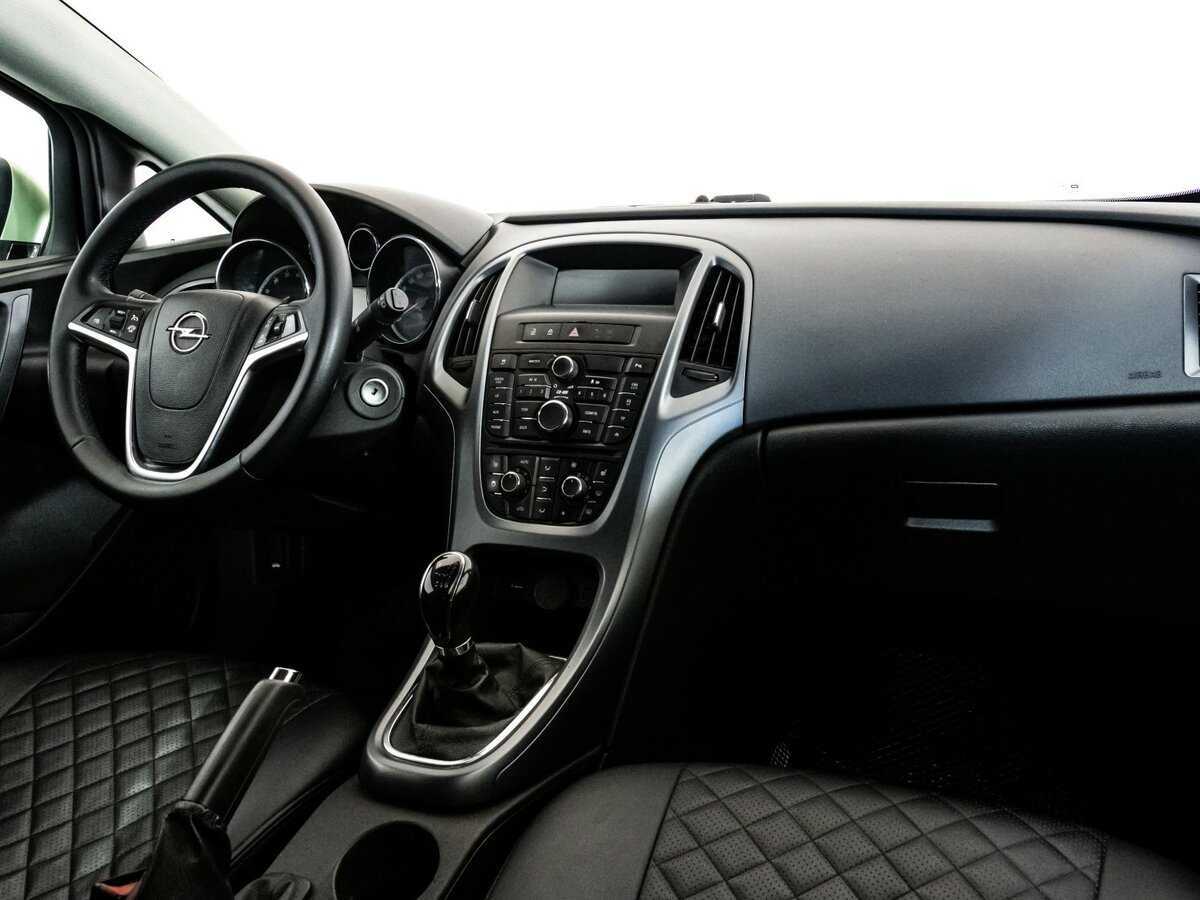 Купить Opel Astra GTC, 2011, 105 476 км, фото №7