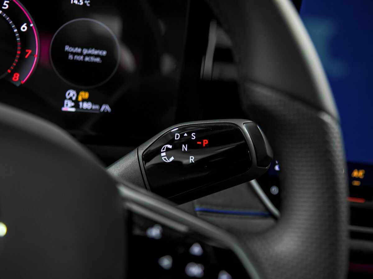 Купить Volkswagen Tiguan L Pro, 2024, 230 км, фото №11