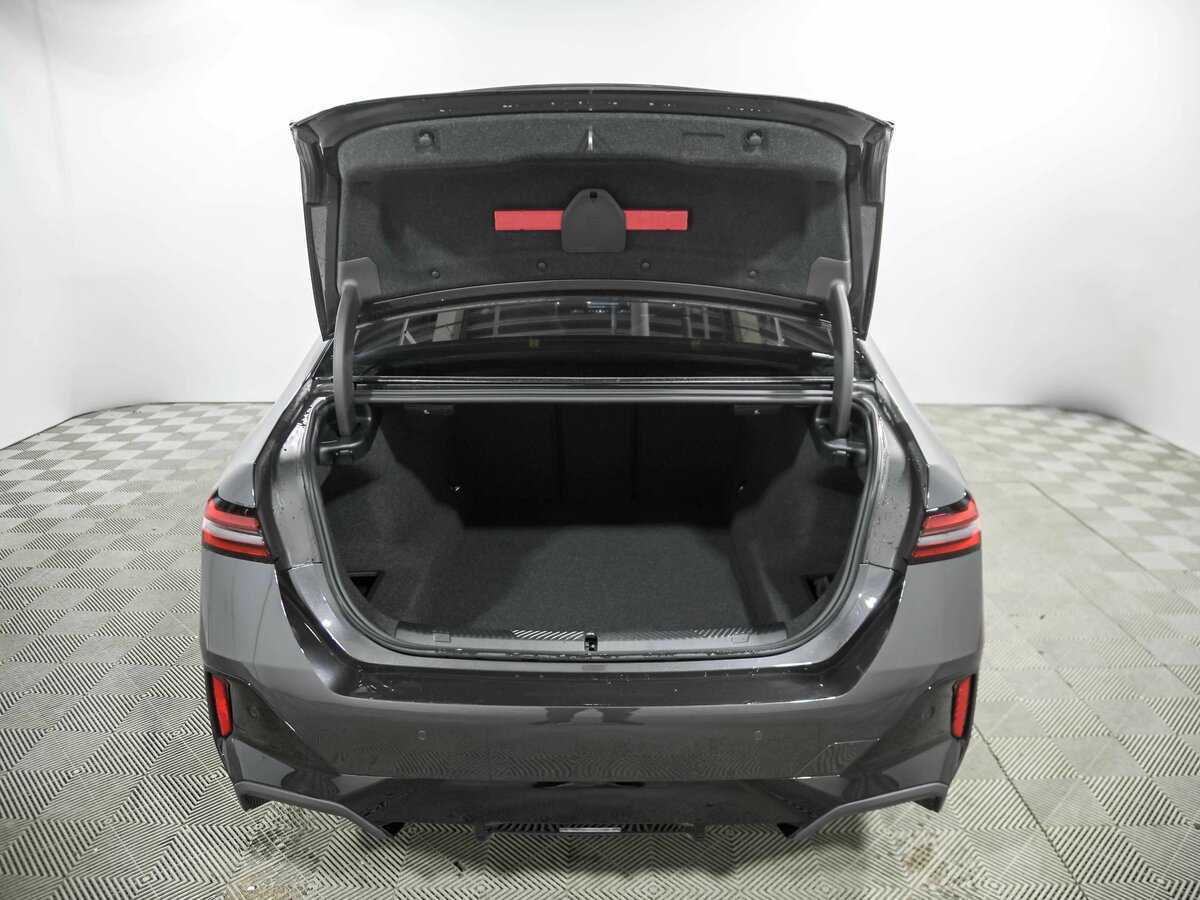 Купить BMW 5 серии 520d xDrive, 2024, 8 594 км, фото №20