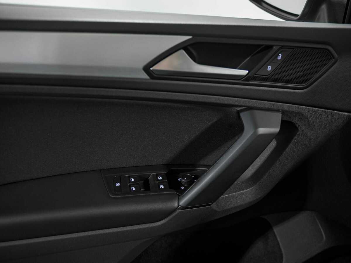 Купить Volkswagen Tiguan, 2022, 15 355 км, фото №12