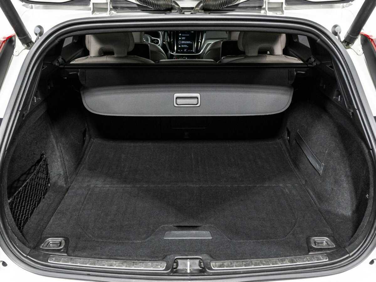 Купить Volvo V60 Cross Country, 2019, 141 245 км, фото №15