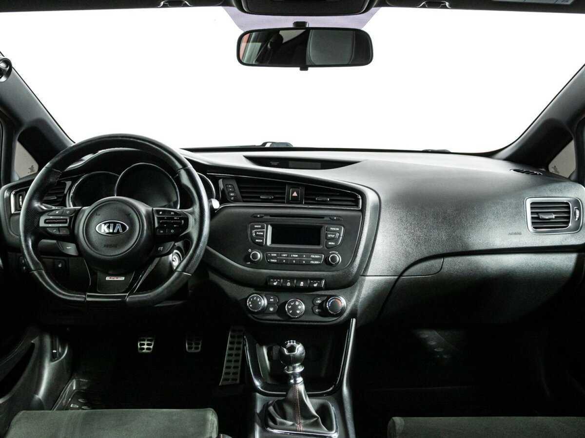 Купить Kia Ceed GT, 2017, 73 646 км, фото №13