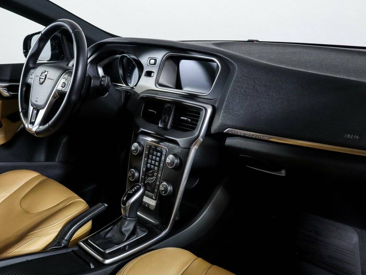 Купить Volvo V40 Cross Country, 2018, 79 200 км, фото №9