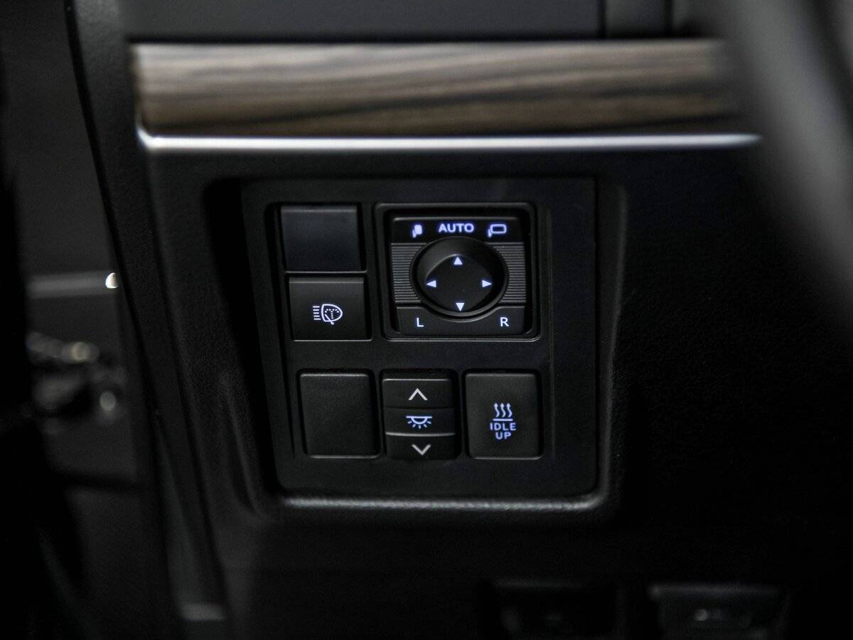 Купить Toyota Land Cruiser Prado, 2017, 296 680 км, фото №17