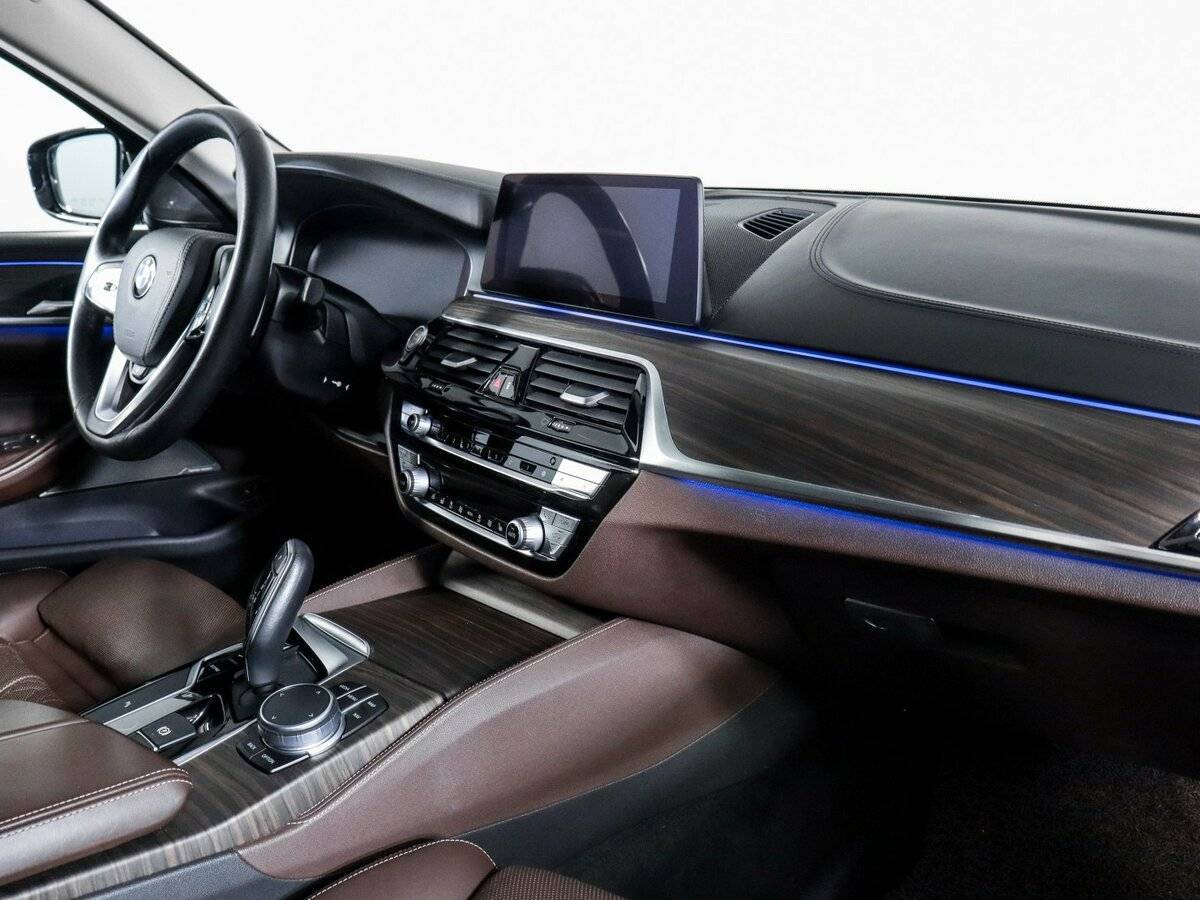 Купить BMW 5 серии 530i, 2020, 64 238 км, фото №6