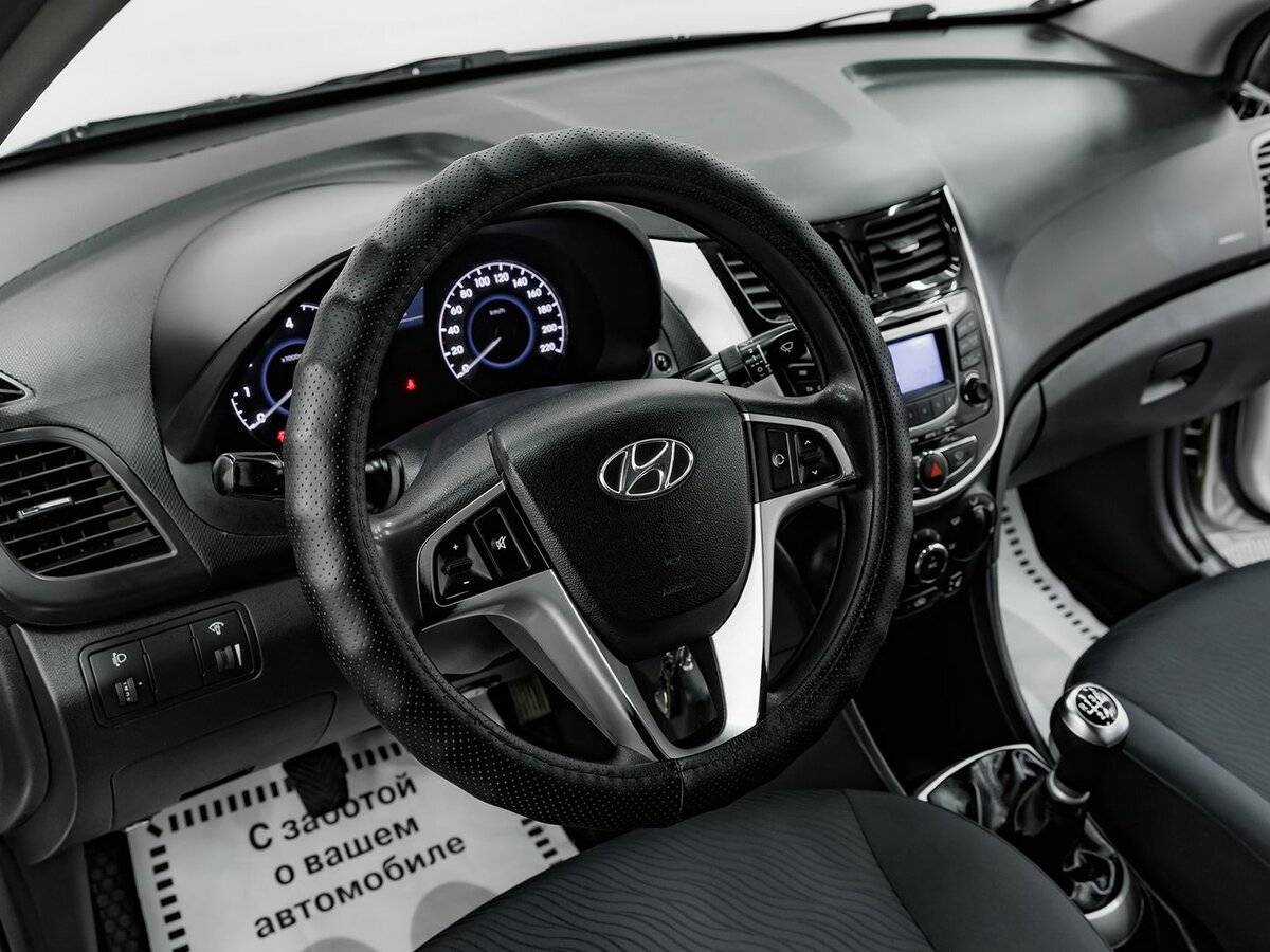 Купить Hyundai Solaris, 2011, 172 000 км, фото №11