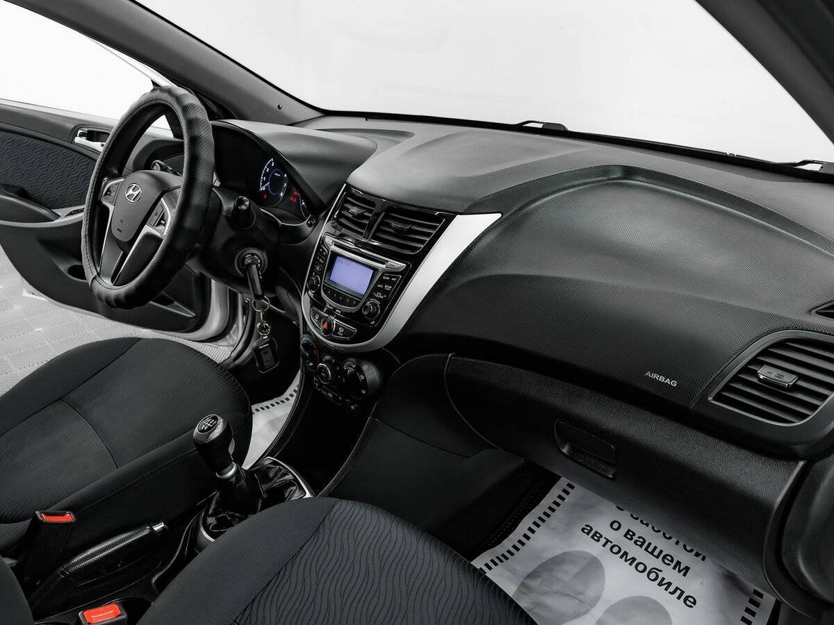 Купить Hyundai Solaris, 2011, 172 000 км, фото №18