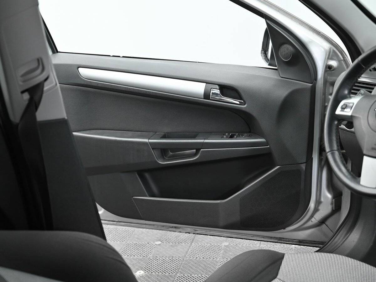 Купить Opel Astra, 2010, 189 000 км, фото №7