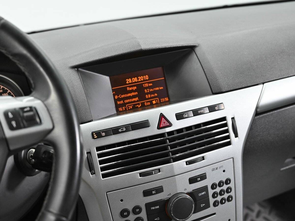 Купить Opel Astra, 2010, 189 000 км, фото №10