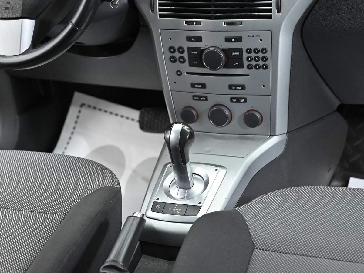 Купить Opel Astra, 2010, 189 000 км, фото №11