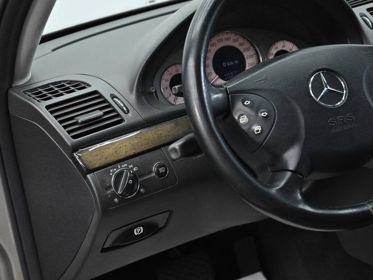 Купить Mercedes-Benz E-Класс 200, 2004, 150 000 км, фото №9