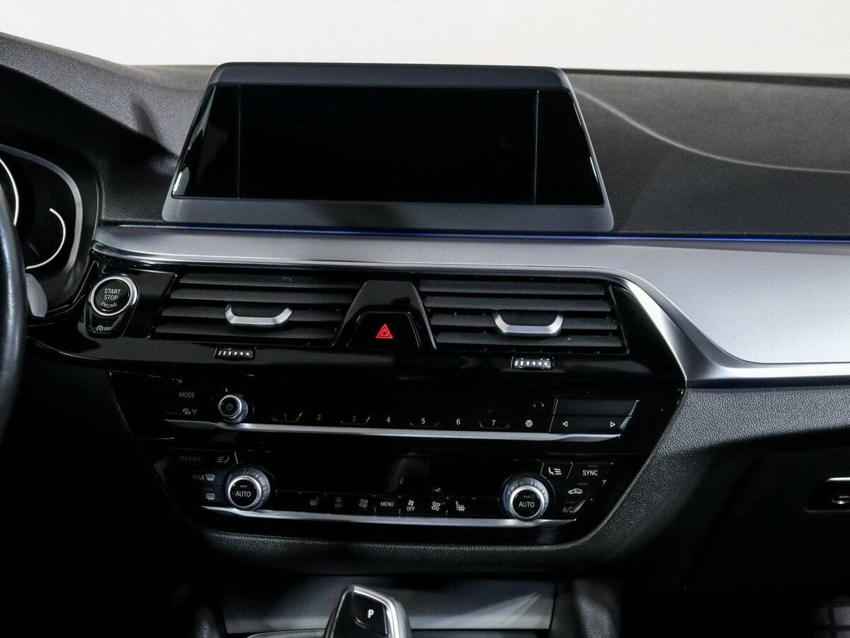 Купить BMW 5 серии 520d xDrive, 2018, 150 232 км, фото №8