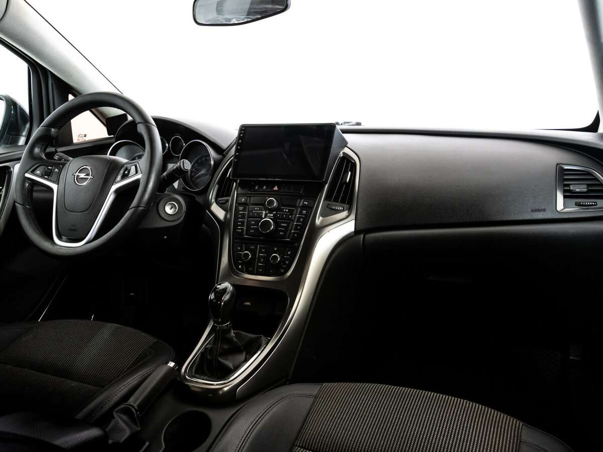 Купить Opel Astra, 2011, 153 174 км, фото №7