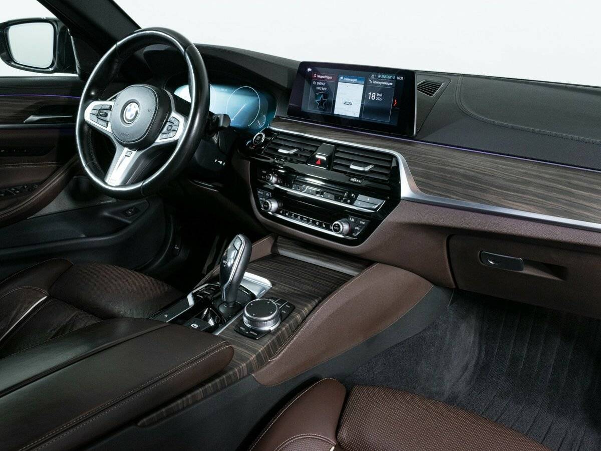 Купить BMW 5 серии 530d xDrive, 2018, 110 250 км, фото №9