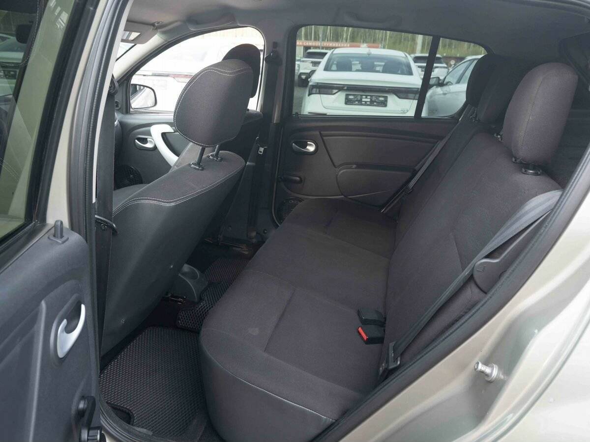 Купить Renault Sandero Stepway, 2011, 308 000 км, фото №9