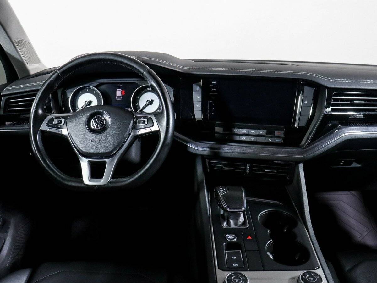 Купить Volkswagen Touareg, 2018, 229 320 км, фото №7