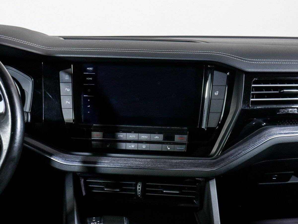 Купить Volkswagen Touareg, 2018, 229 320 км, фото №8