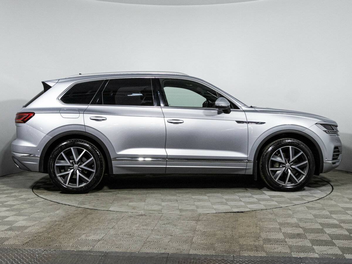 Купить Volkswagen Touareg, 2020, 86 623 км, фото №4