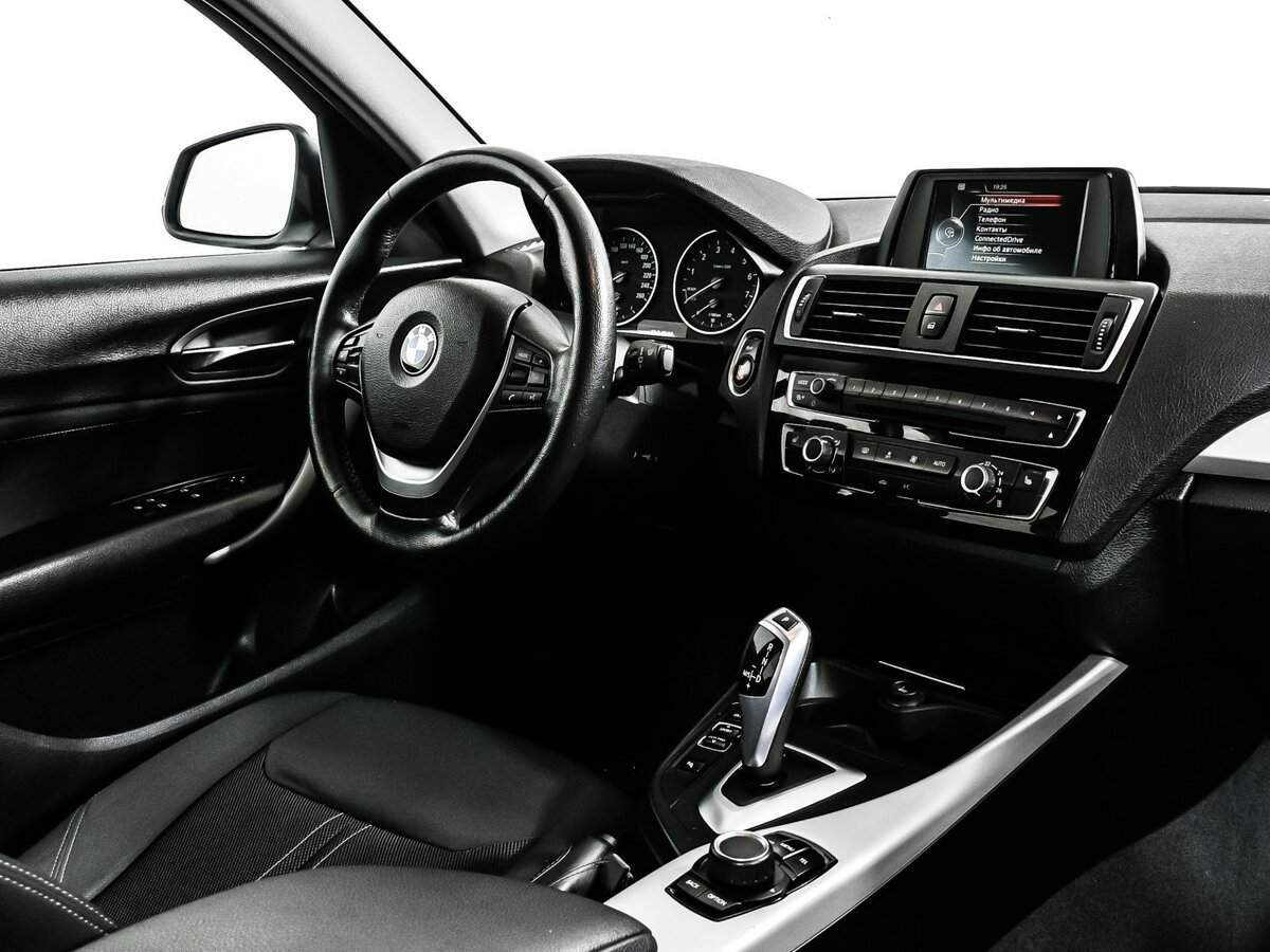 Купить BMW 1 серии 118i, 2017, 129 738 км, фото №9