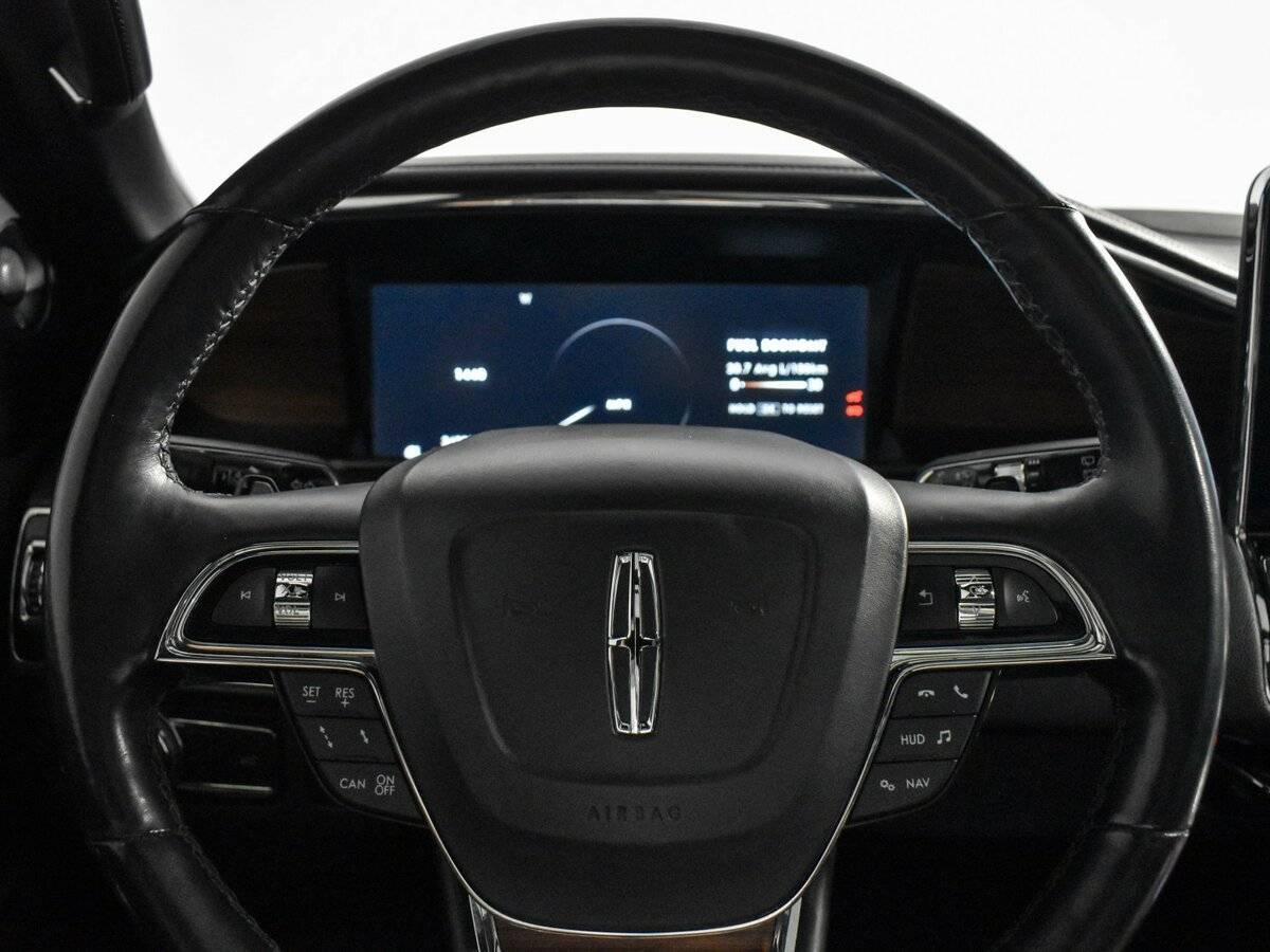 Купить Lincoln Navigator L, 2018, 34 389 км, фото №23