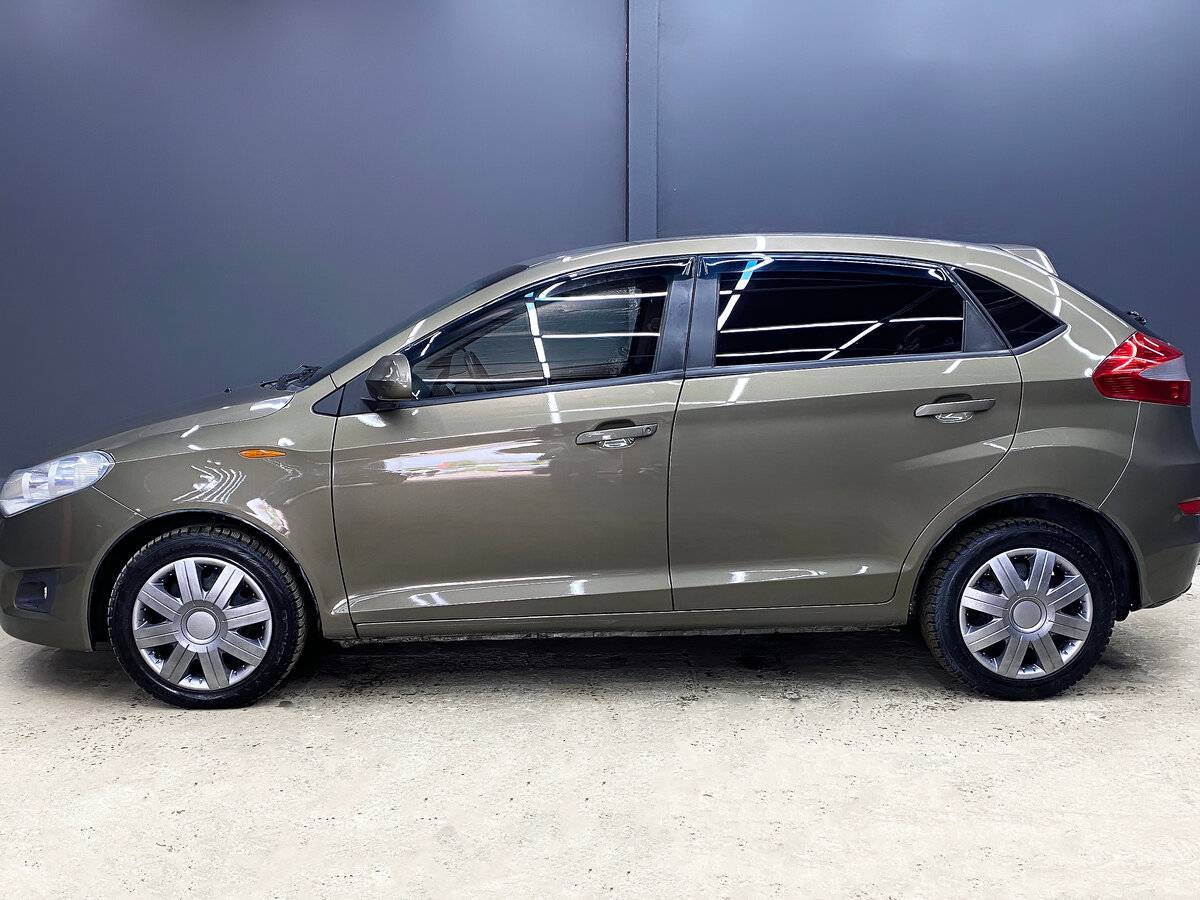 Chery Very (A13)