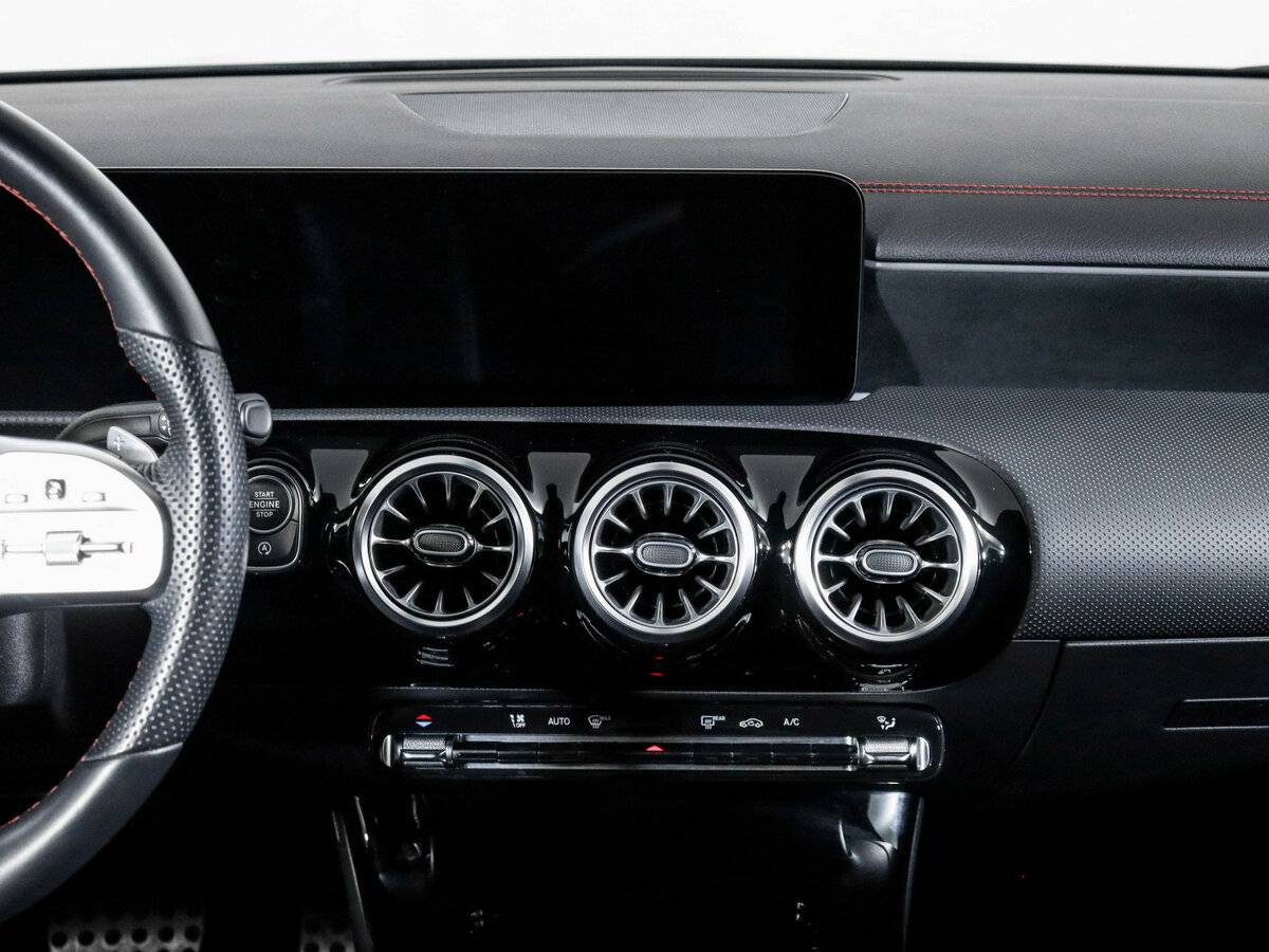 Купить Mercedes-Benz CLA 200, 2021, 35 909 км, фото №13