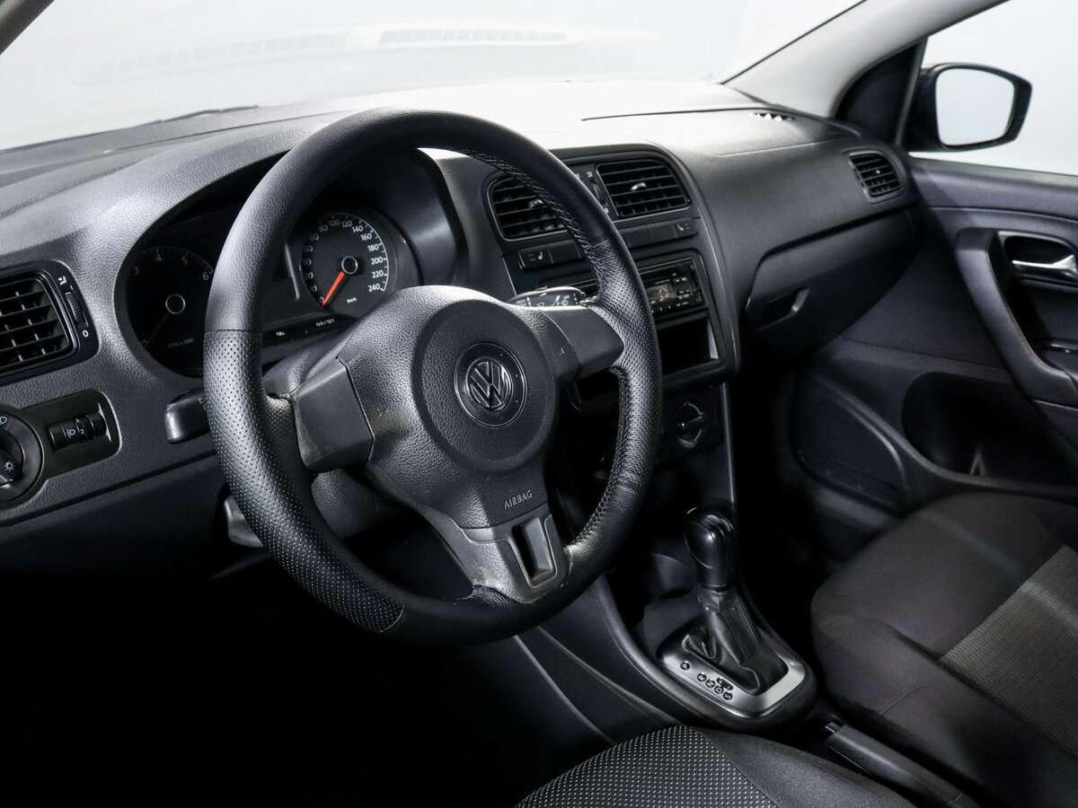 Купить Volkswagen Polo, 2011, 314 559 км, фото №9