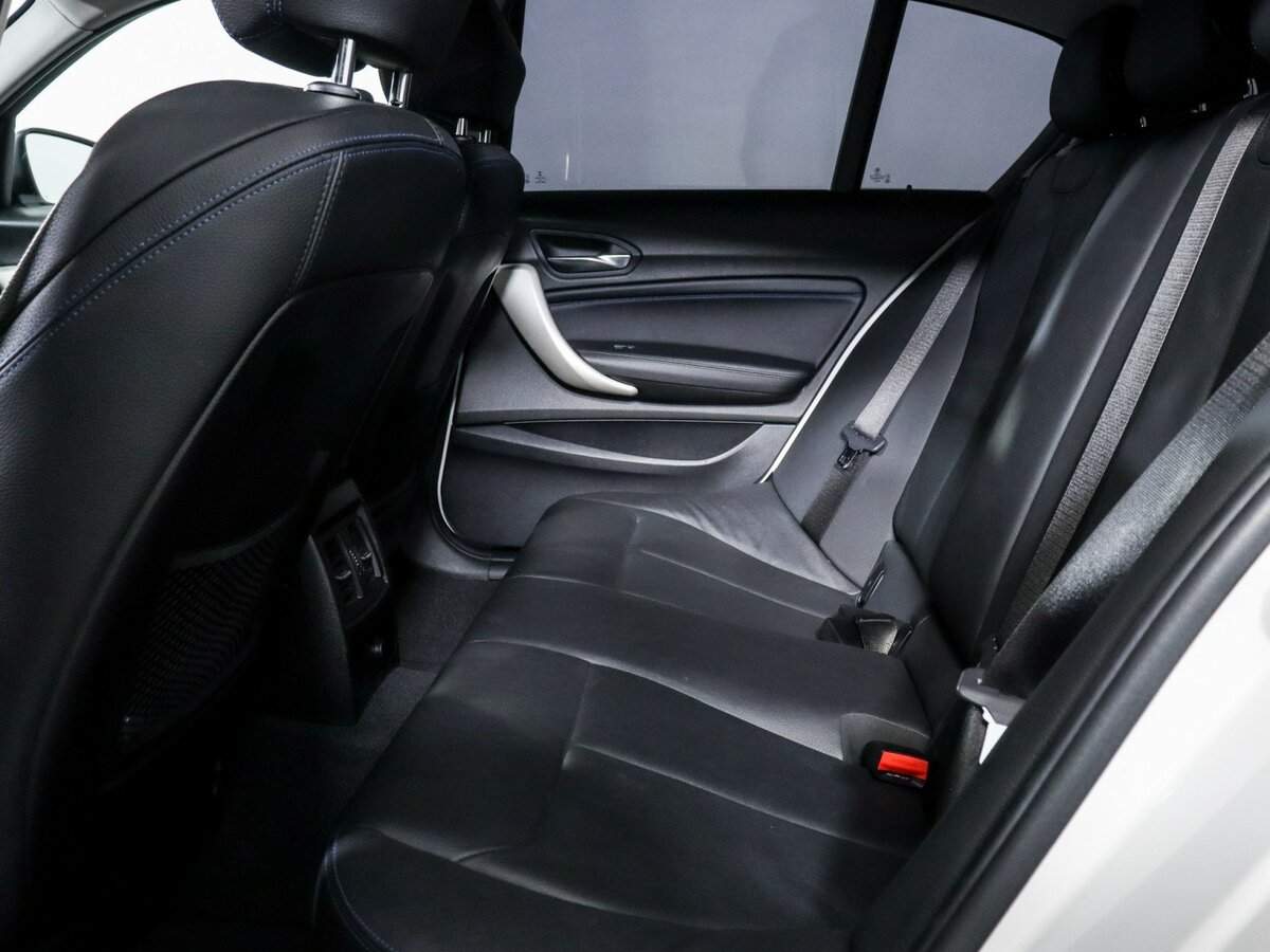 Купить BMW 1 серии 118i, 2018, 84 392 км, фото №8