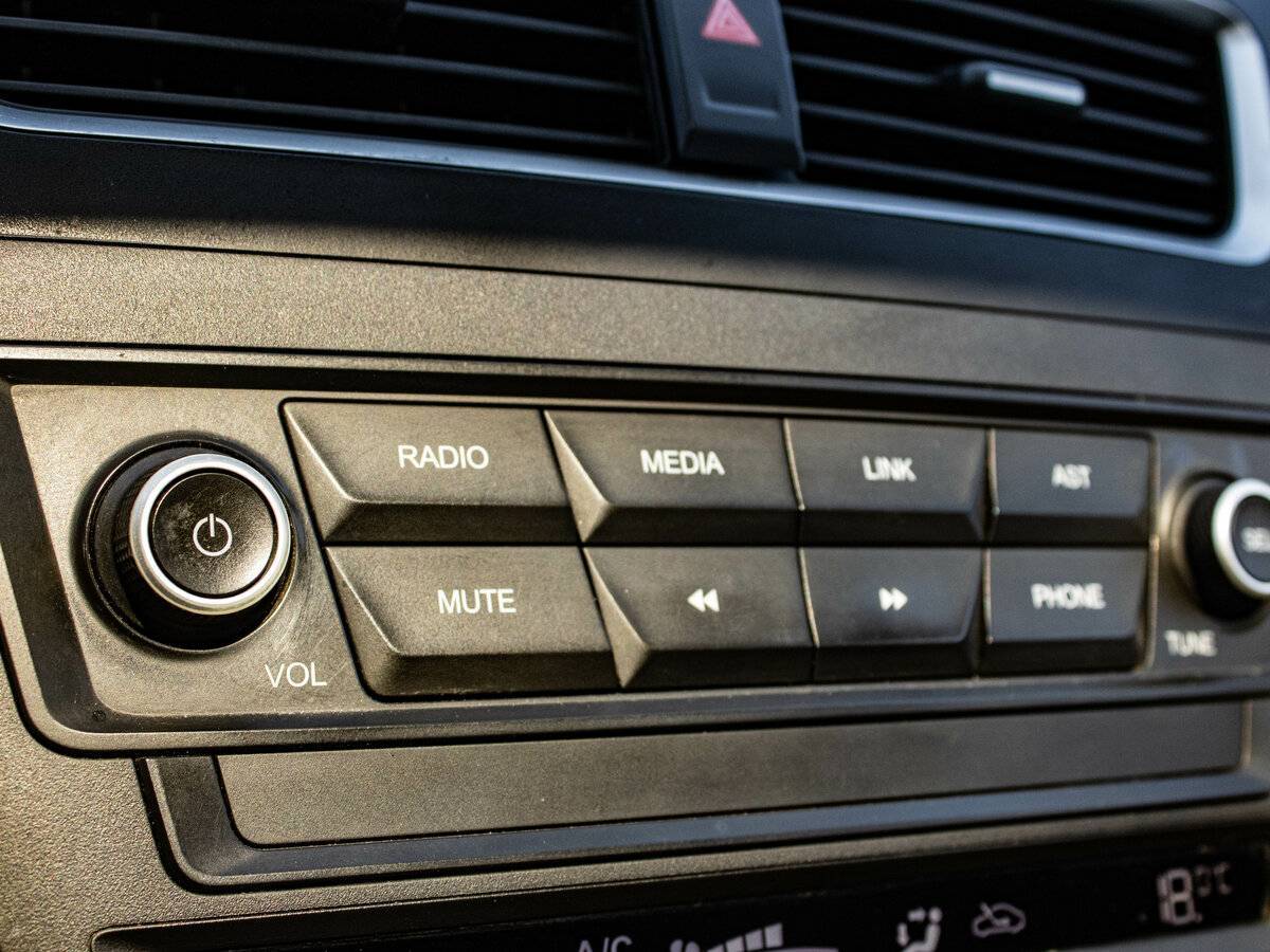 Купить FAW Besturn X80, 2018, 93 545 км, фото №19