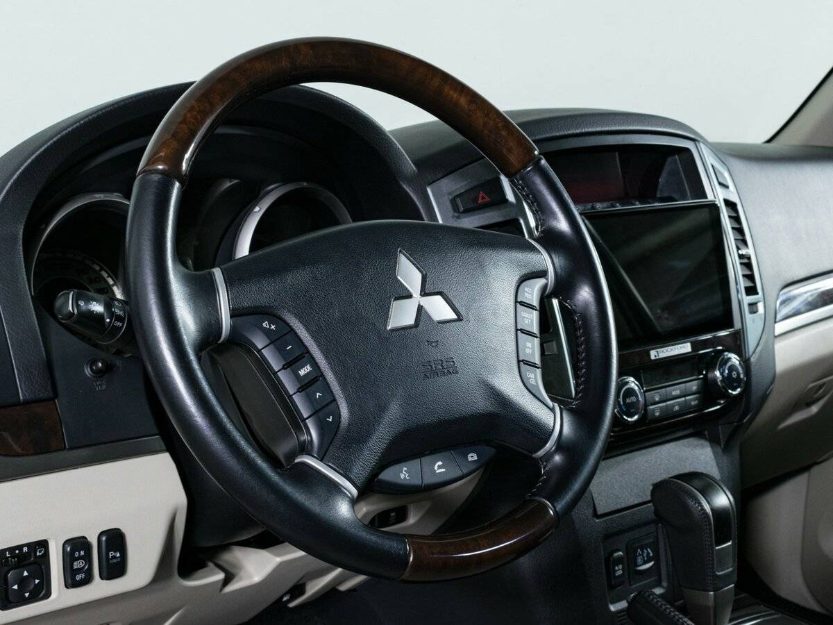 Купить Mitsubishi Pajero, 2019, 49 000 км, фото №15