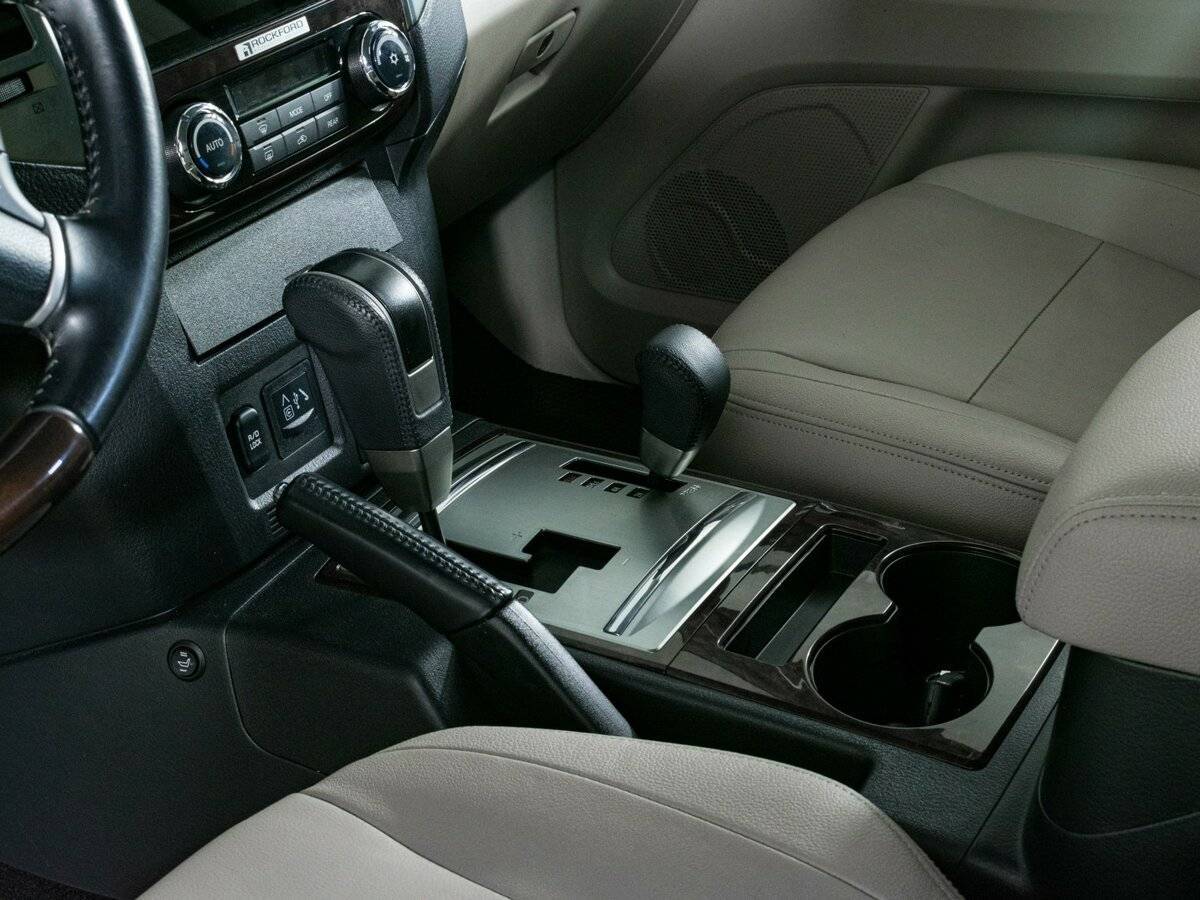 Купить Mitsubishi Pajero, 2019, 49 000 км, фото №16