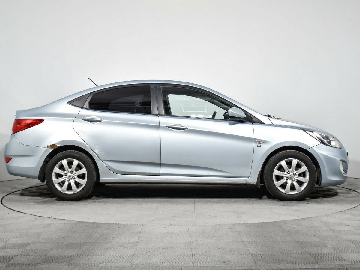 Купить Hyundai Solaris, 2011, 103 500 км, фото №4