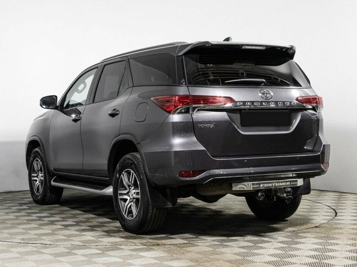 Купить Toyota Fortuner, 2017, 125 276 км, фото №6
