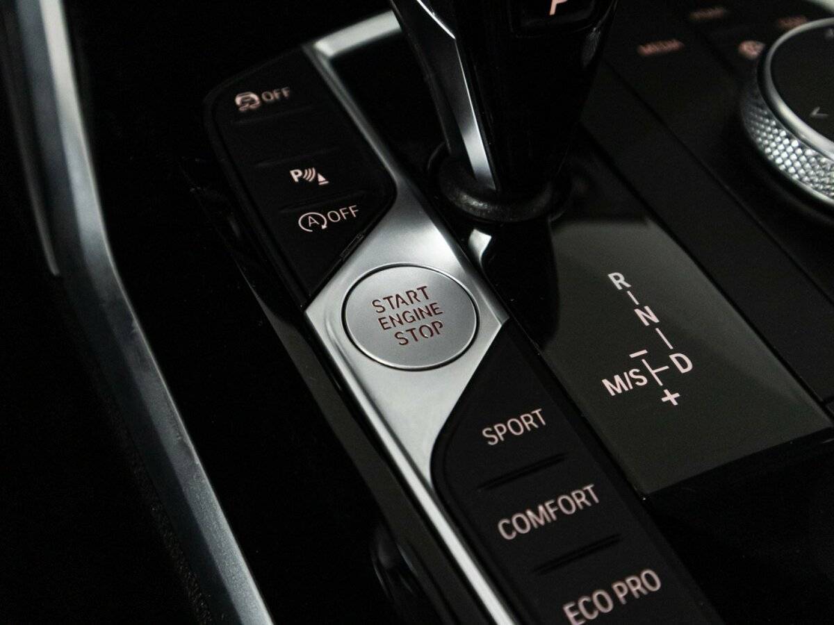 Купить BMW 3 серии 318d, 2019, 97 540 км, фото №19