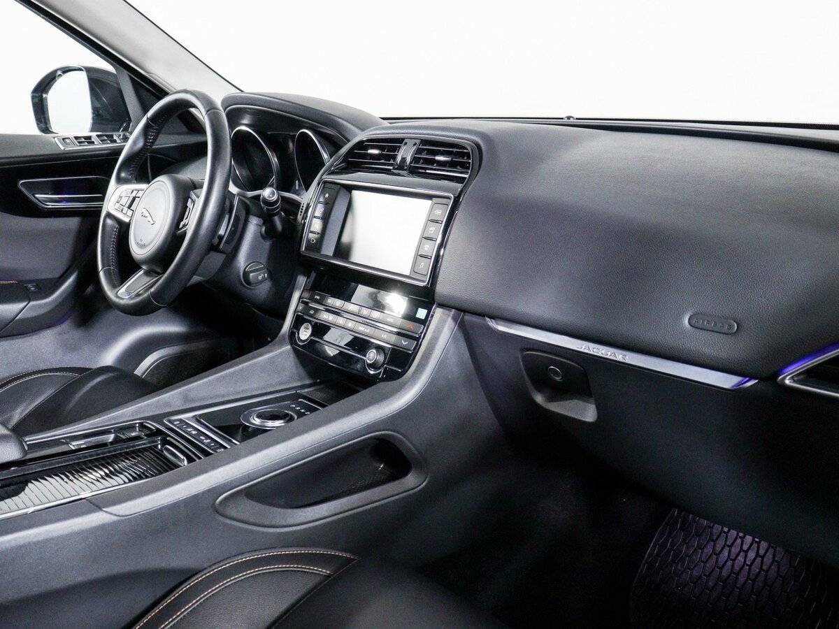Купить Jaguar F-Pace, 2018, 75 250 км, фото №6