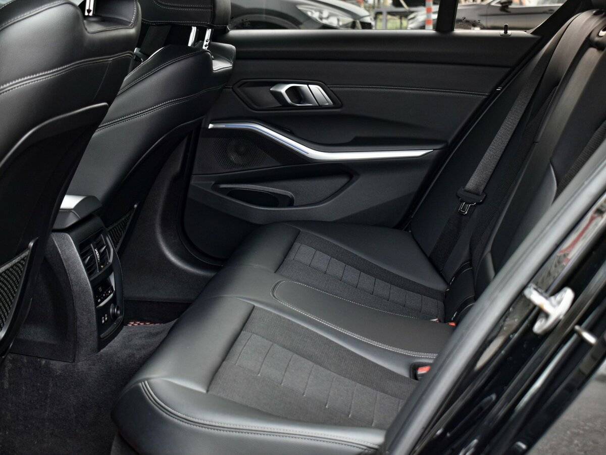 Купить BMW 3 серии 318d, 2020, 84 000 км, фото №14