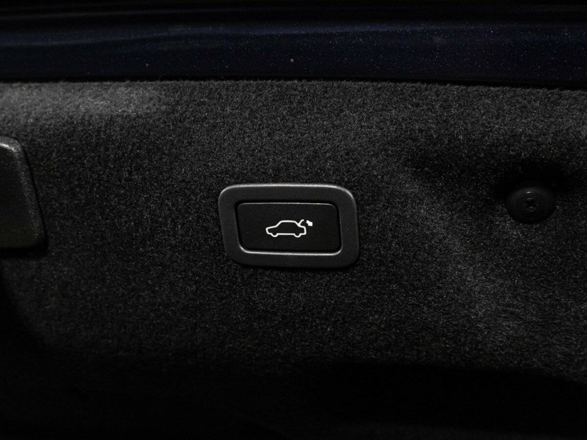 Купить Jaguar XE, 2016, 119 365 км, фото №16