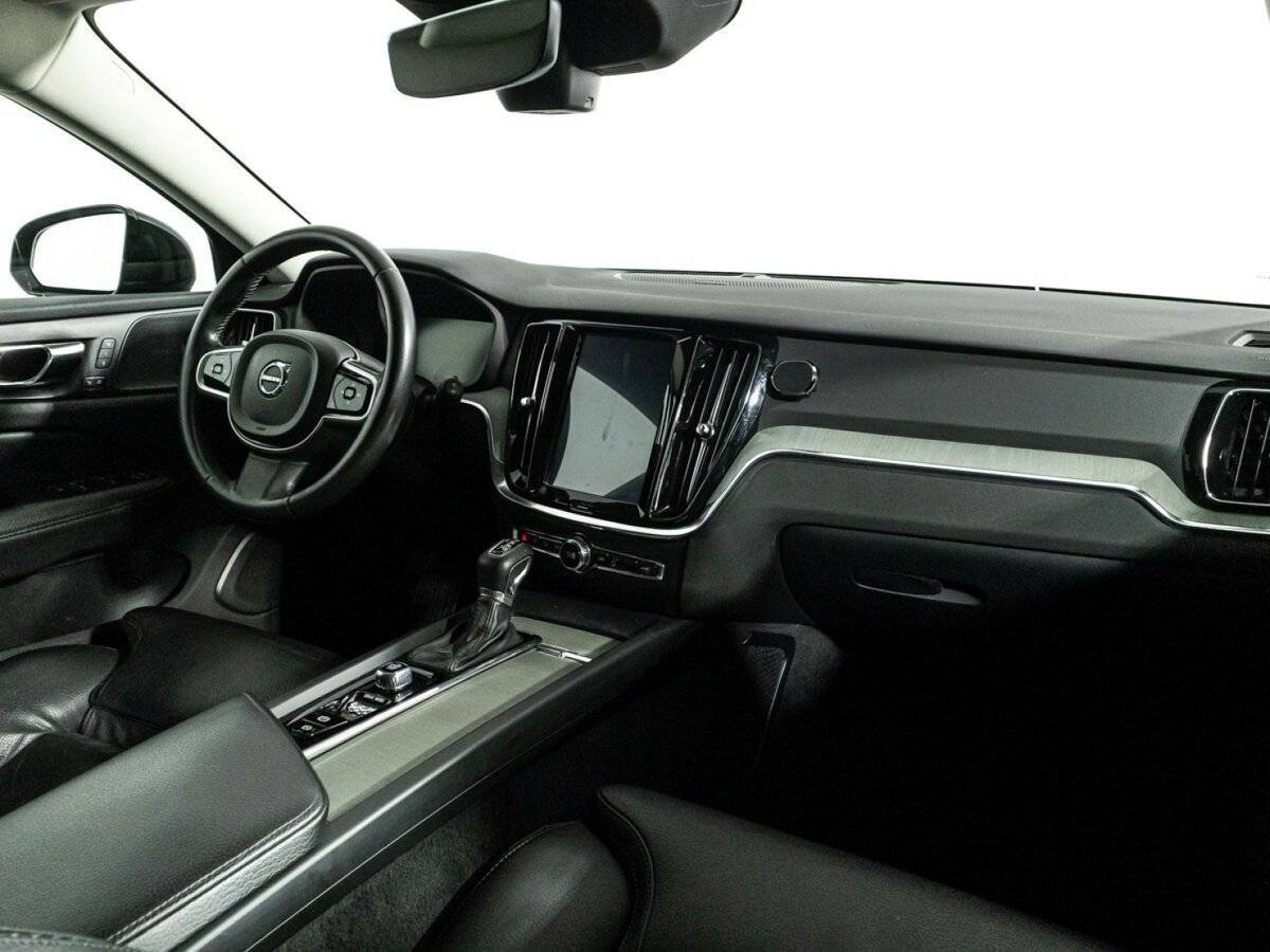 Купить Volvo V60 Cross Country, 2019, 149 126 км, фото №9