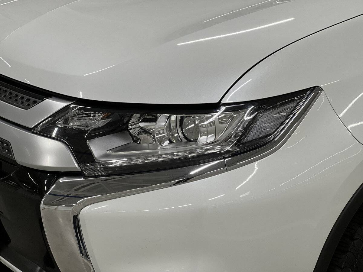 Купить Mitsubishi Outlander, 2021, 61 052 км, фото №17