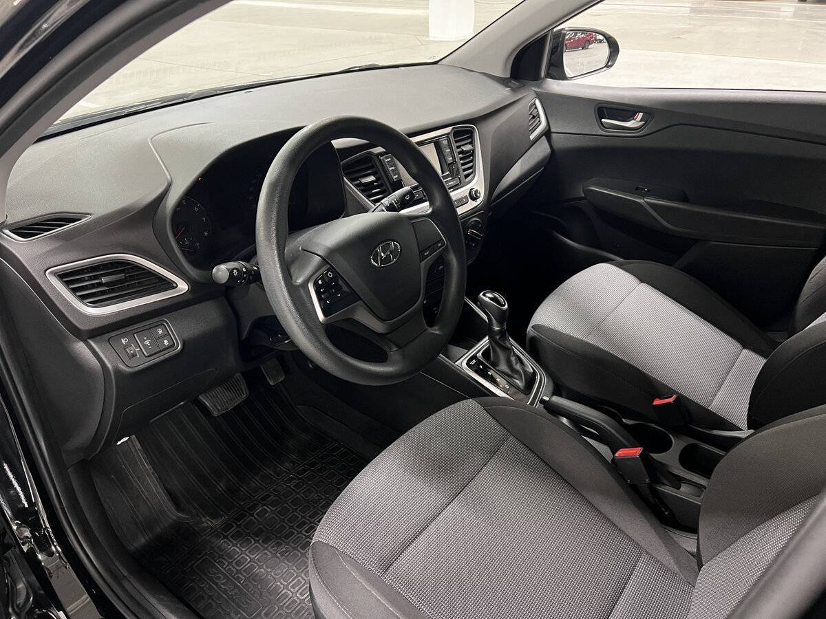 Купить Hyundai Solaris, 2017, 88 195 км, фото №14