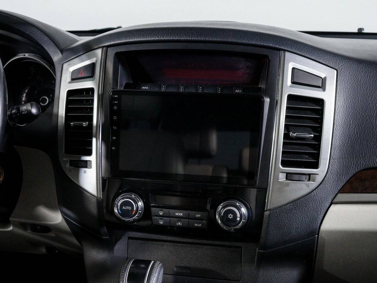 Купить Mitsubishi Pajero, 2017, 93 675 км, фото №10