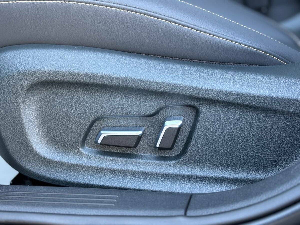 Купить FAW Bestune B70, 2024, 5 км, фото №23