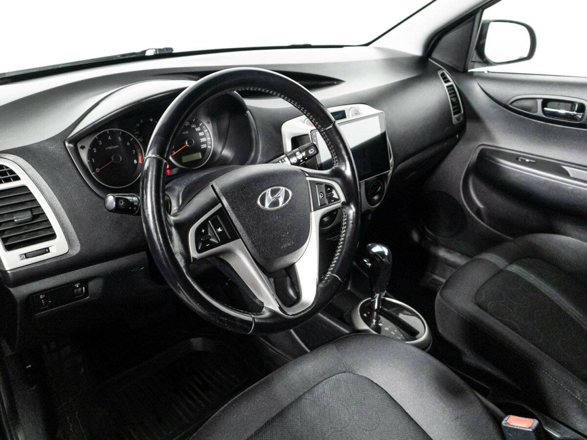Купить Hyundai i20, 2009, 169 282 км, фото №11