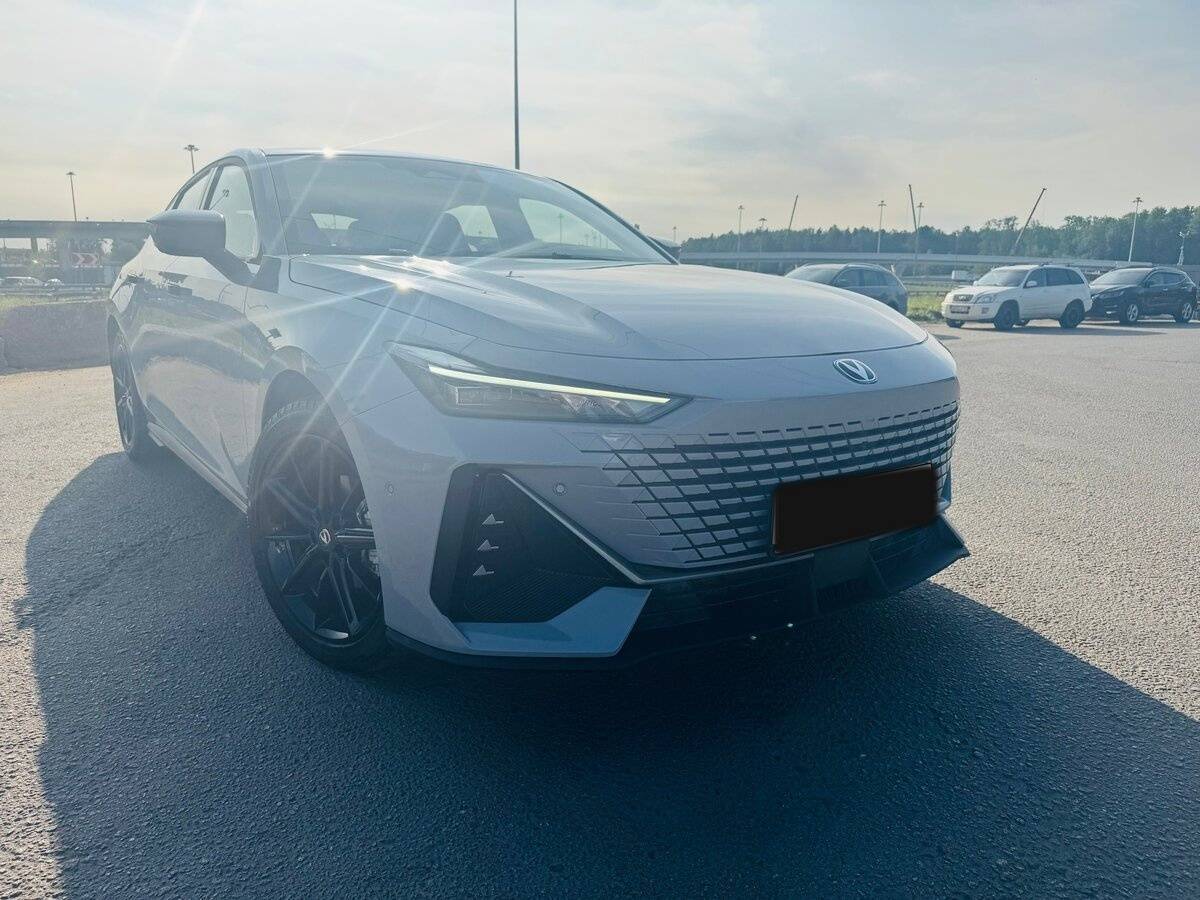 Changan UNI-V