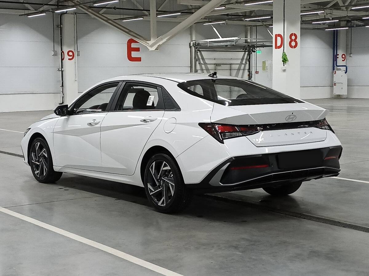 Купить Hyundai Elantra, 2023, 45 км, фото №7