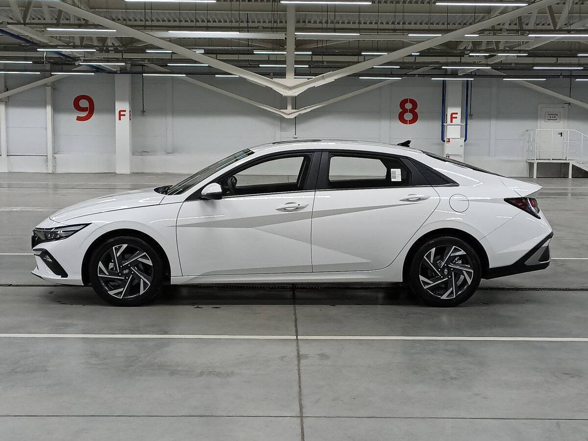 Купить Hyundai Elantra, 2023, 45 км, фото №8