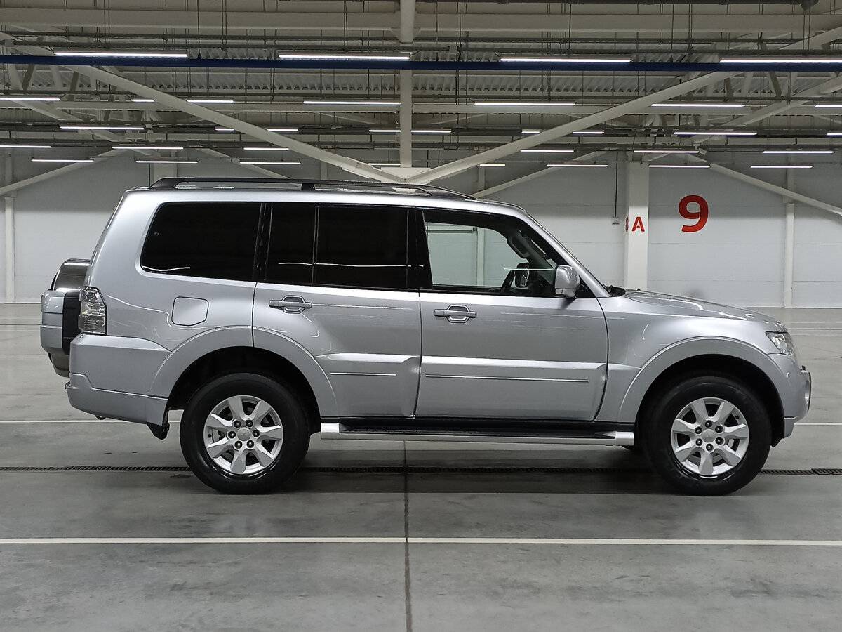 Купить Mitsubishi Pajero, 2011, 133 636 км, фото №4