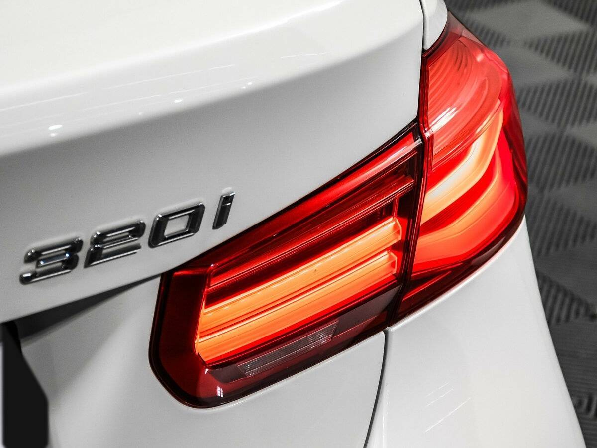 Купить BMW 3 серии 320i xDrive, 2018, 76 707 км, фото №16