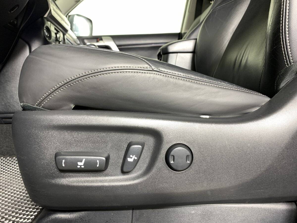 Купить Toyota Land Cruiser Prado, 2018, 123 058 км, фото №16